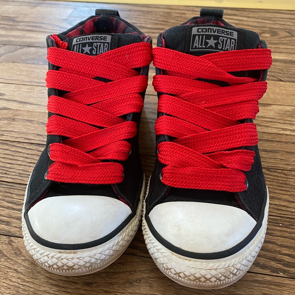 Black and Red Mid-Top Chuck Taylor Converse (Women’s 8- Men’s 6).